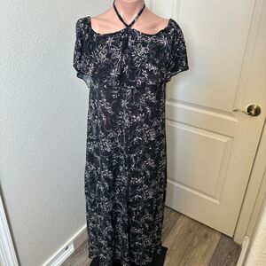 Hinge Monochrome Floral Patterned Maxi Dress Sz S
